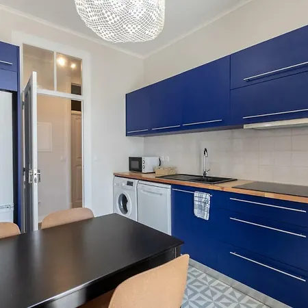Carnot House