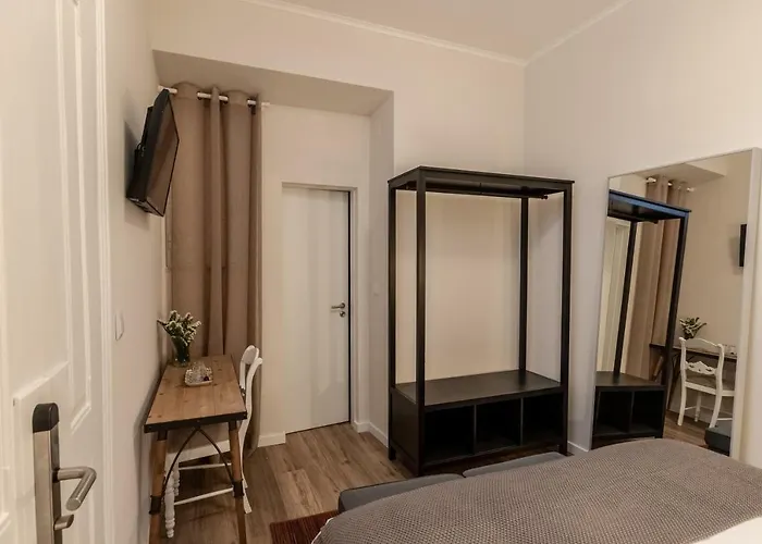 Carnot House 3*