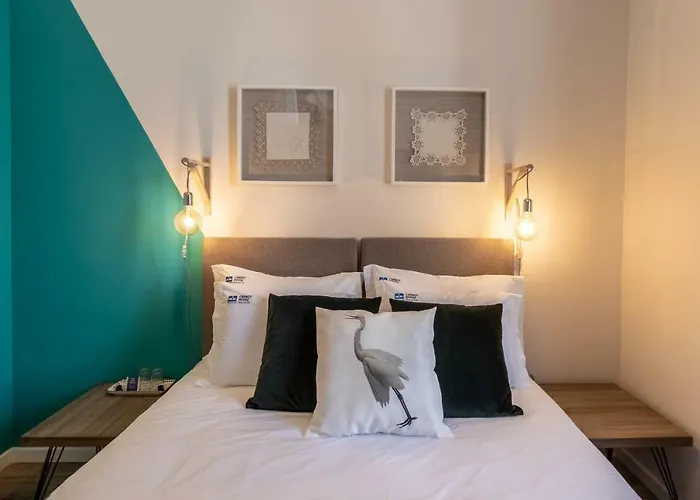 Carnot House 3*