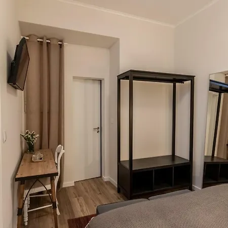 Carnot House 3*