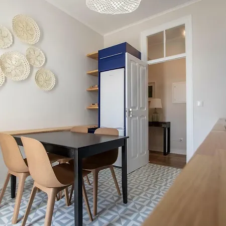 Carnot House