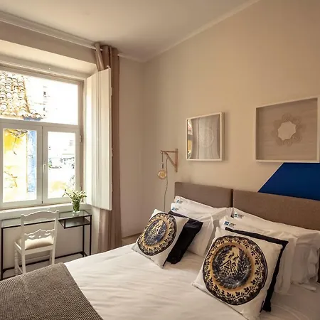 Carnot House