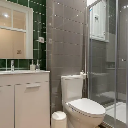 Guest house Carnot House *