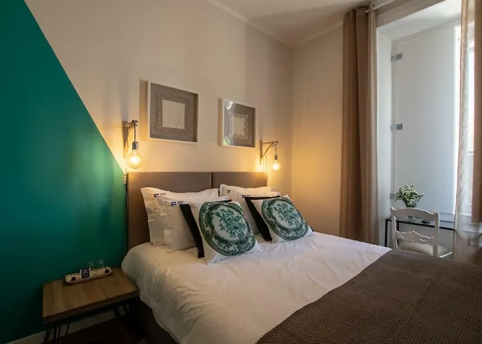 Carnot House 3*
