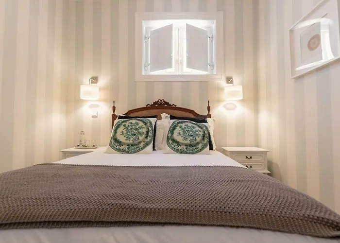 Carnot House Vendégház 3*